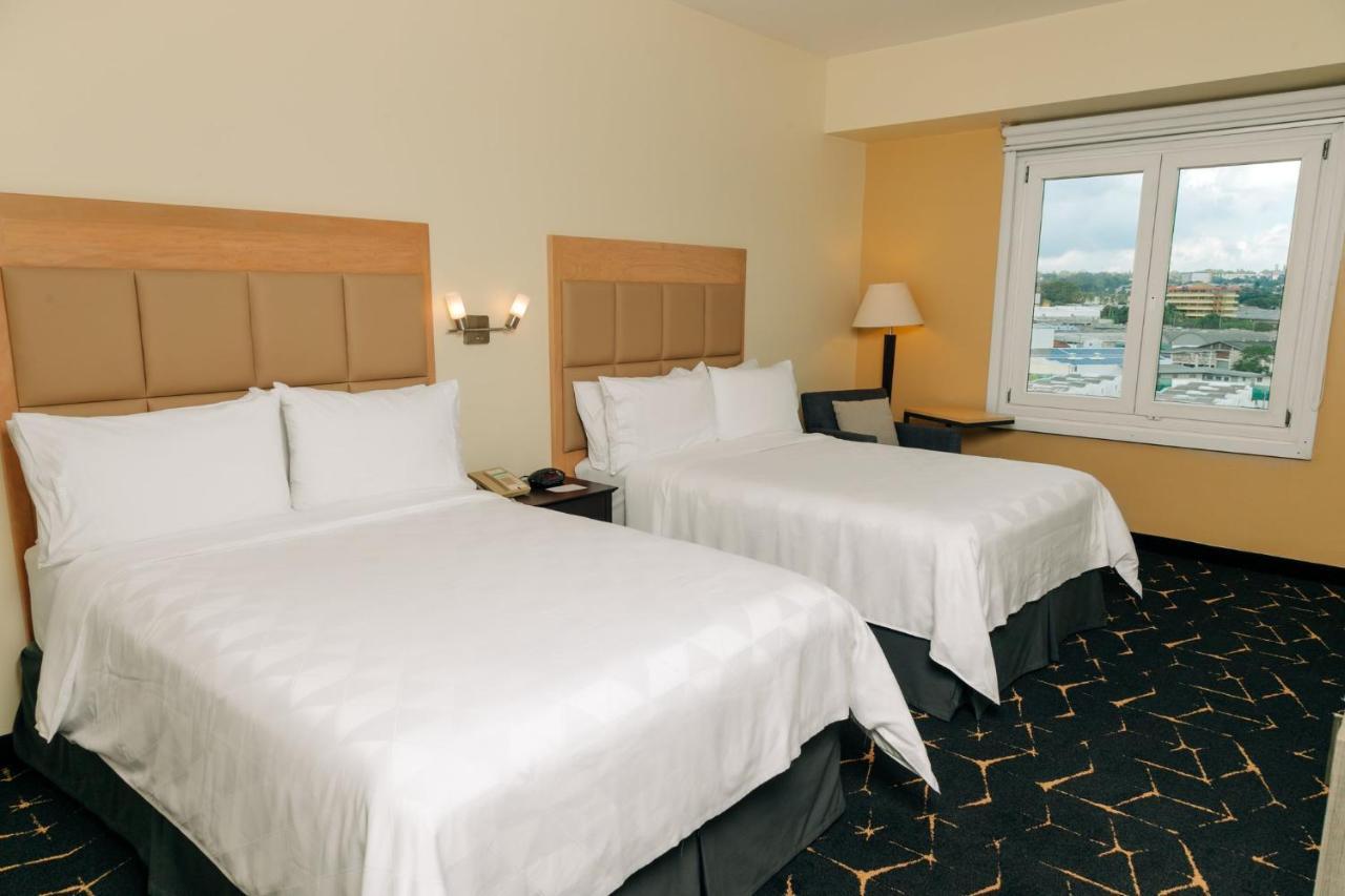 Holiday Inn San Salvador By Ihg Екстер'єр фото